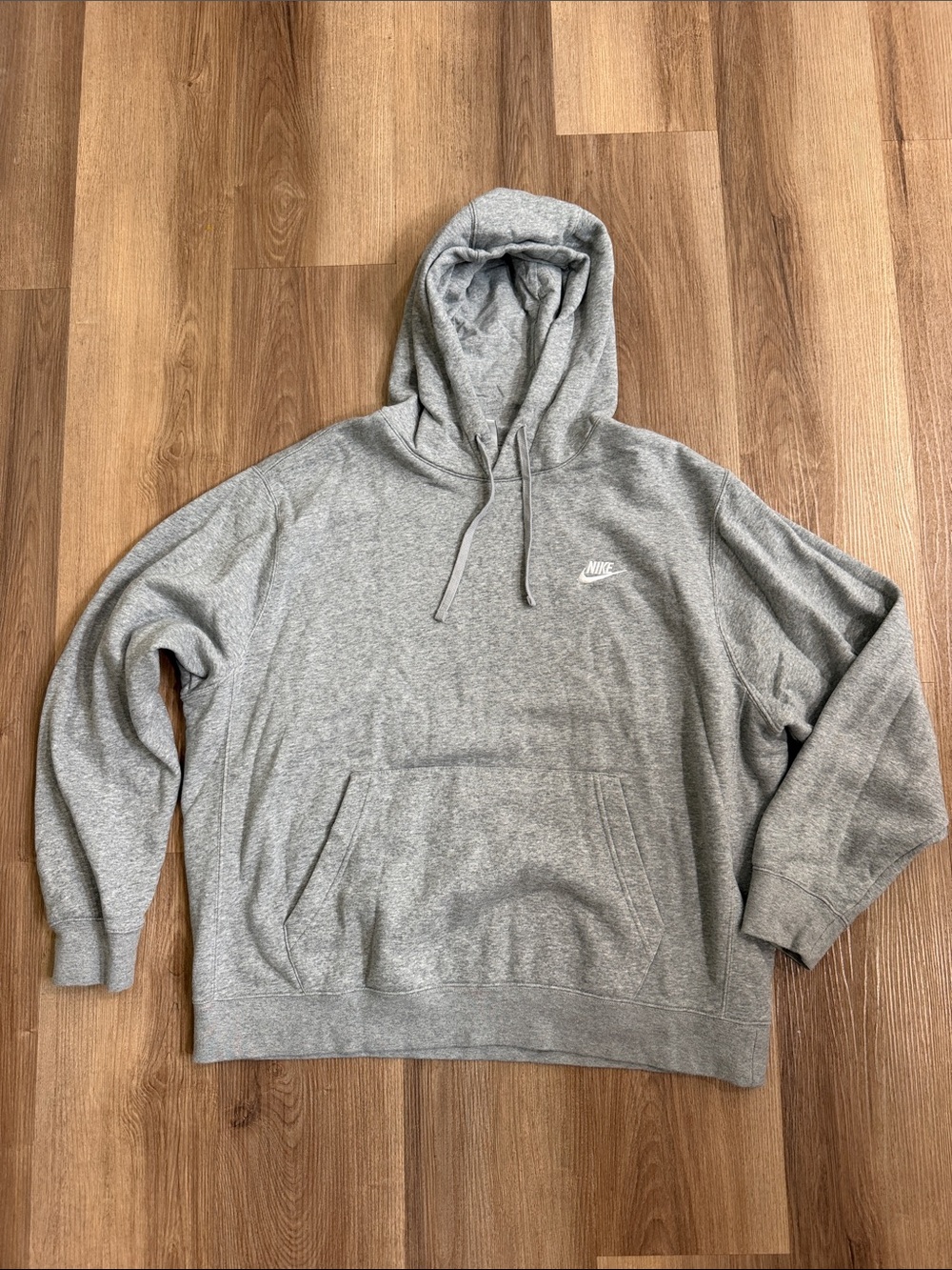 Nike Sportswear Club Fleece Gray
Pullover Hoodie Unisex Mens XL or Womens XXL